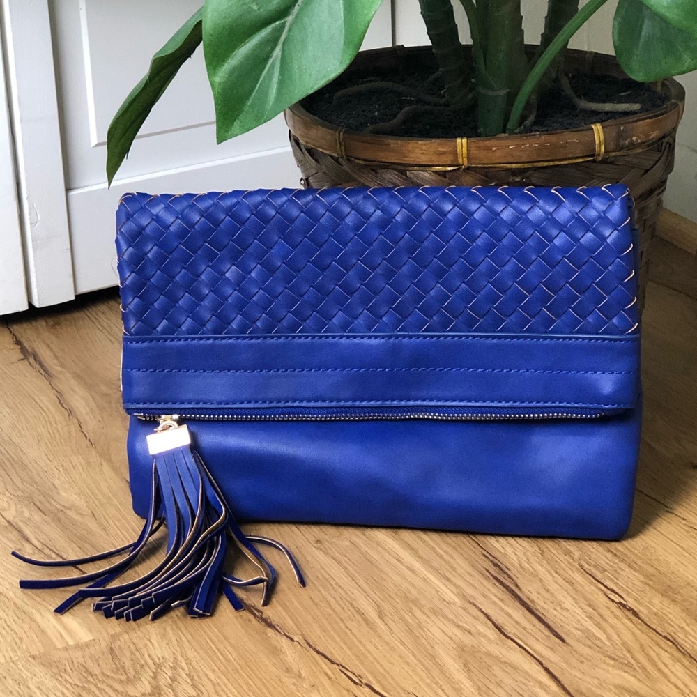 *SOLD* Urban Expressions Clutch